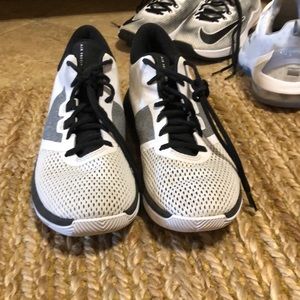 Nike AirPrecision II boys basketball shoes